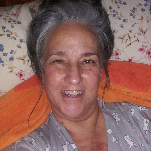 Melissa 🌟Posh Ambassador!🌟 - Picture 1 of 16